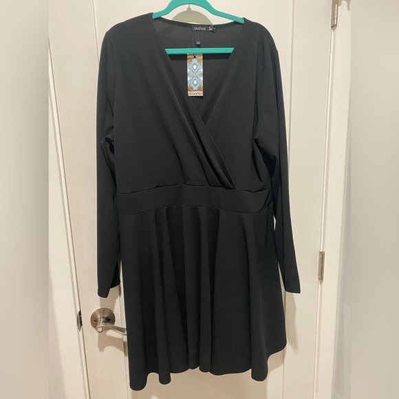 Boohoo Skater Dress size 22 - Picture 2 of 3